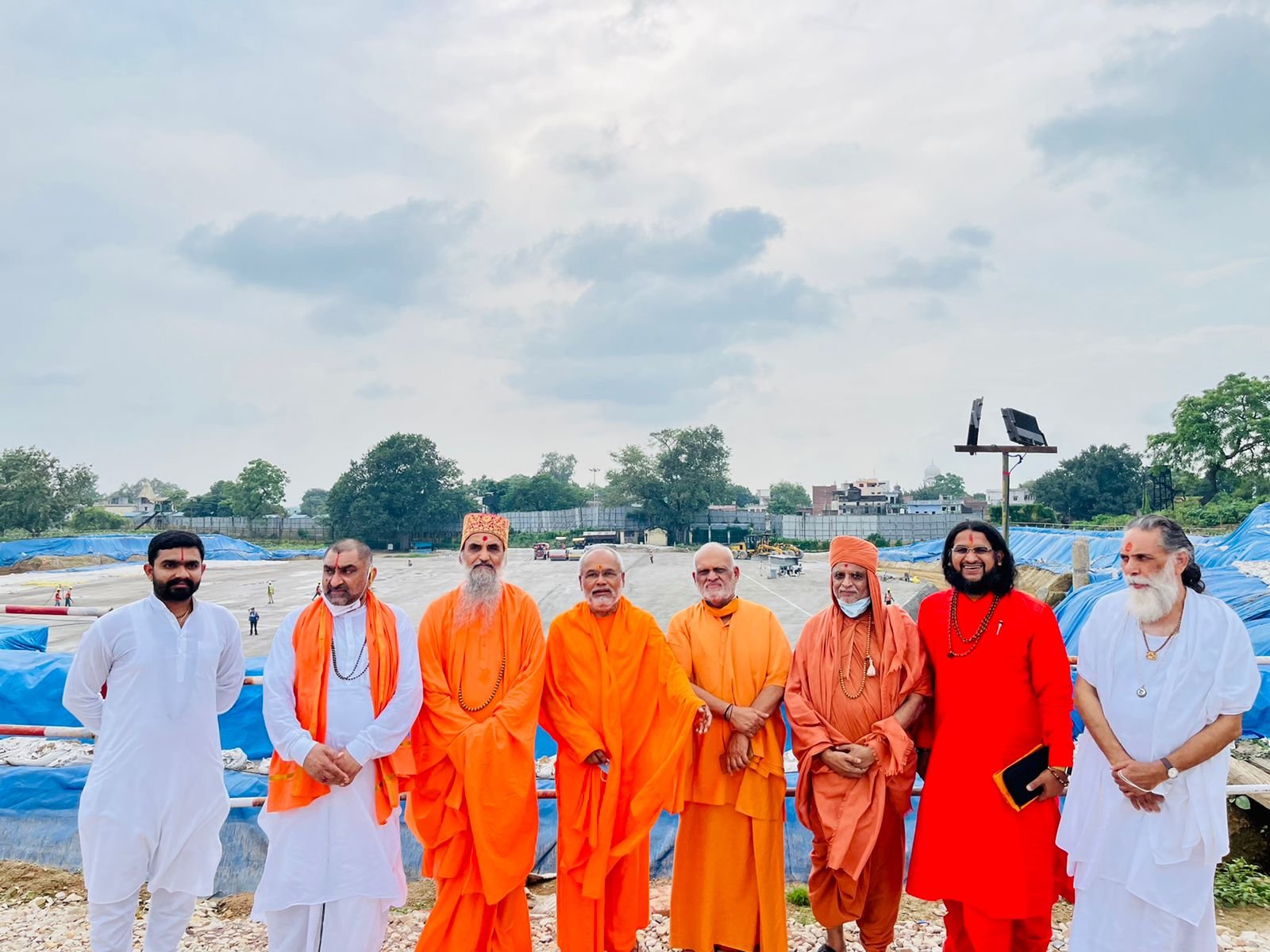Sadguru Brahmeshanandcharyaji at Ayodya